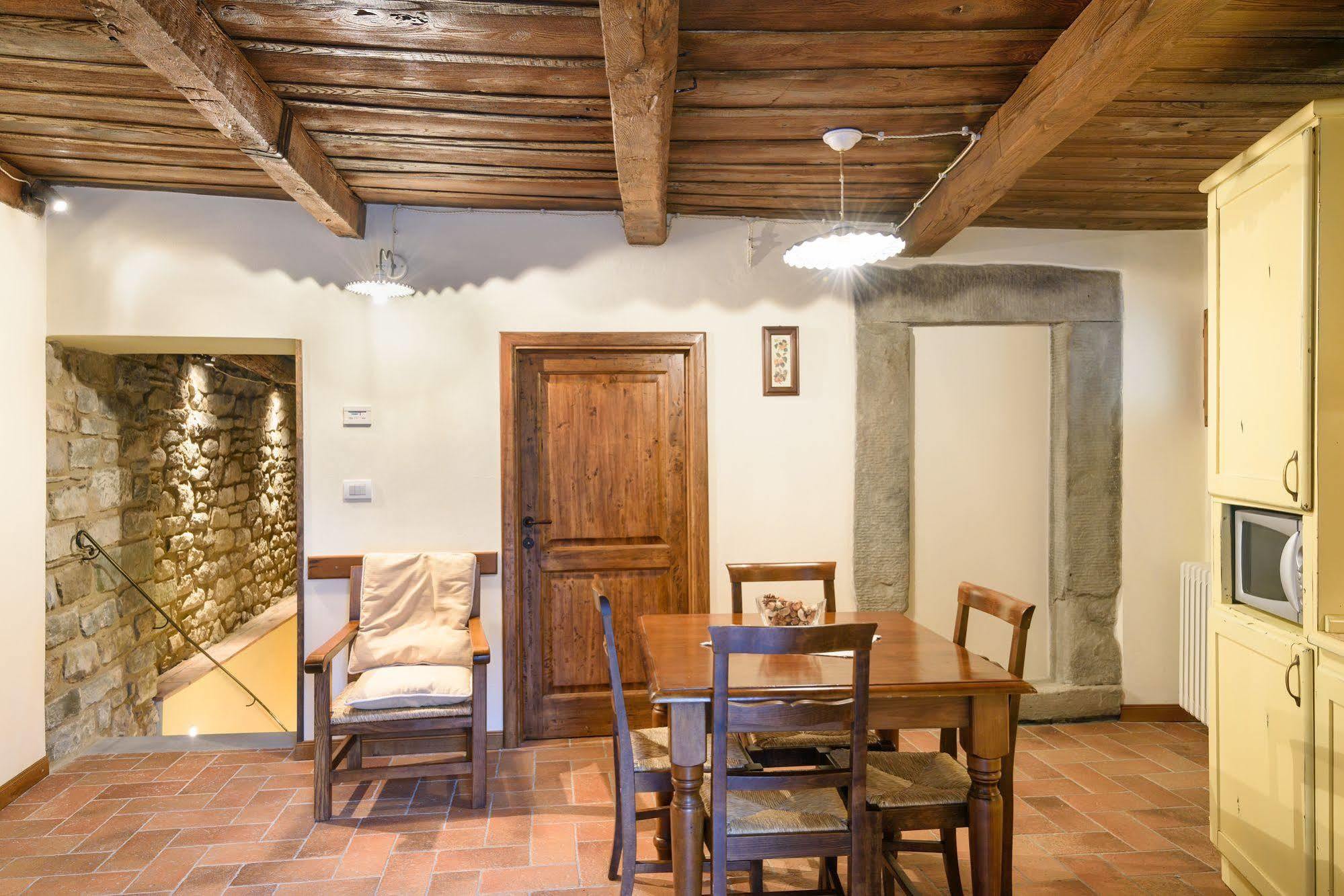 Borgo Dei Corsi Holiday House Reggiolo Exterior foto